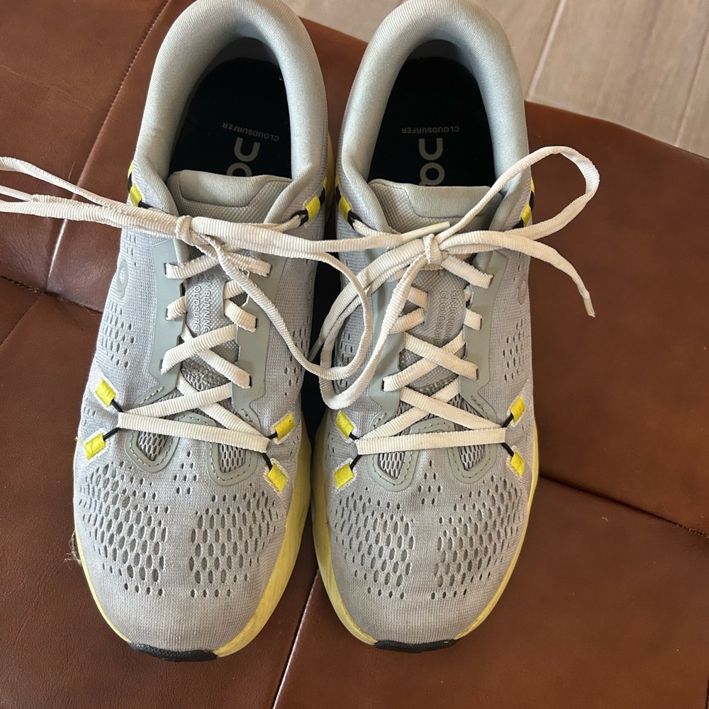 Size 9 1/2 On Cloud, Cloudsurfer